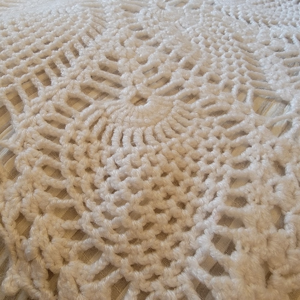 Crocheted Table Cover - Picture 3 of 5